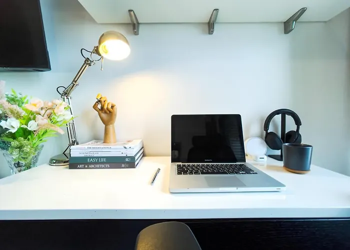 Walk To Bts Ekkamai L Urban Sukhumvit Living L Fast Wifi Bangkok