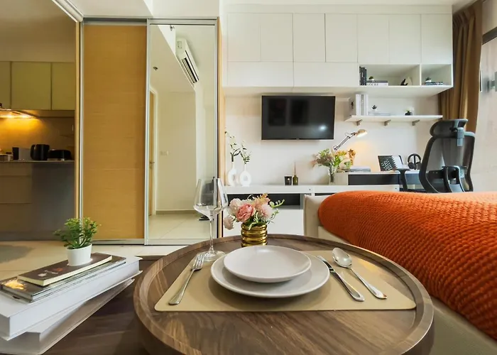 Walk To Bts Ekkamai L Urban Sukhumvit Living L Fast Wifi Ferienhaus