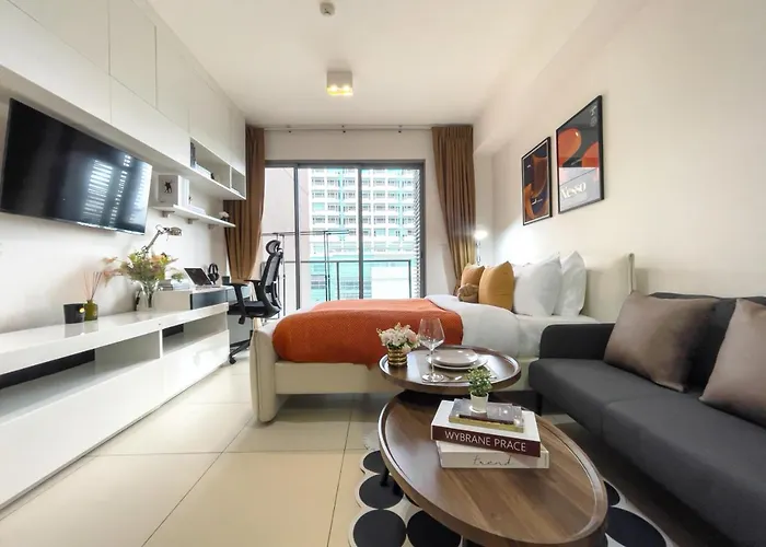 Walk To Bts Ekkamai L Urban Sukhumvit Living L Fast Wifi *