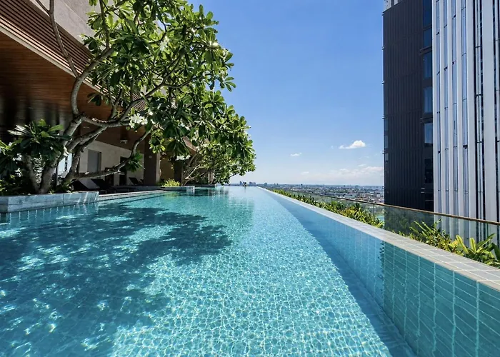 Walk To Bts Ekkamai L Urban Sukhumvit Living L Fast Wifi *